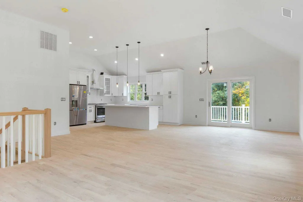 Property photo 2 of 23 <Alttext/>