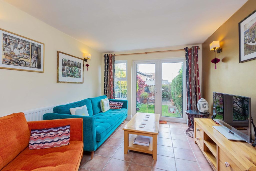 Property photo 2 of 13