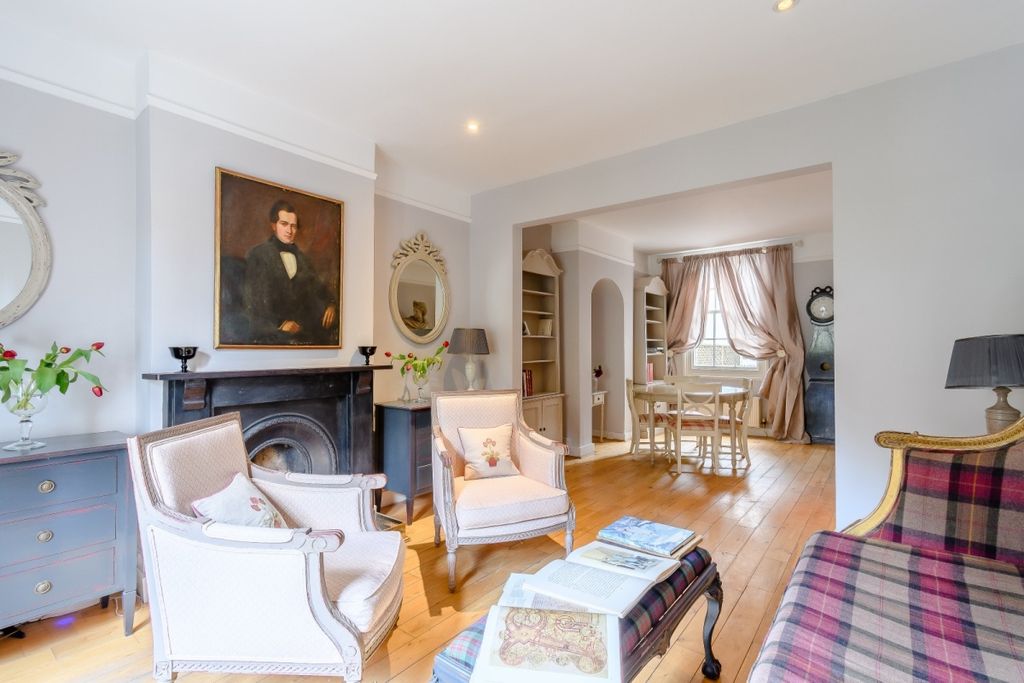 Property photo 2 of 15 10
