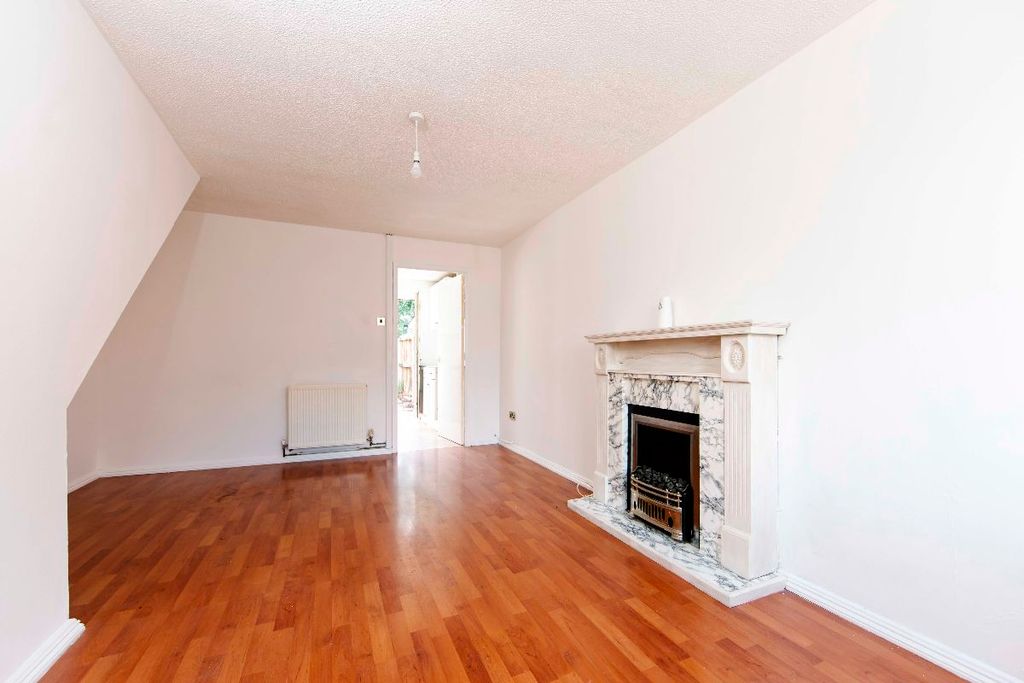 Property photo 3 of 22