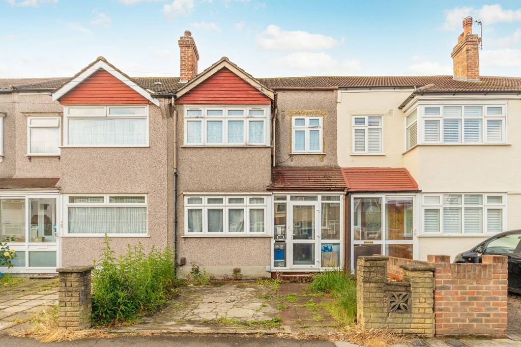 Property photo 2 of 11