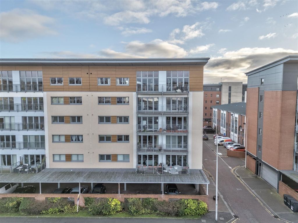 Property photo 2 of 15 8T South Vic Dock New Ext-3.Jpg