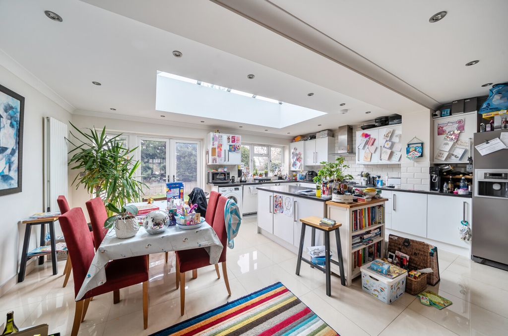 Property photo 3 of 20 1402794-14-6980B7...