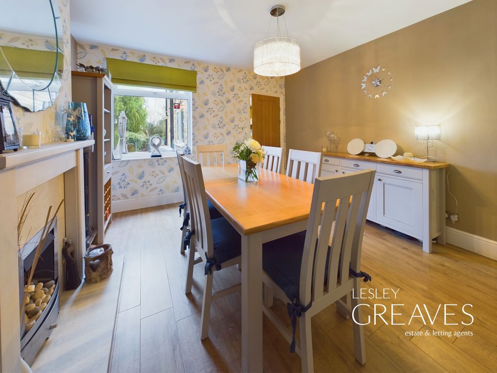 Property photo 3 of 18 Dining Room