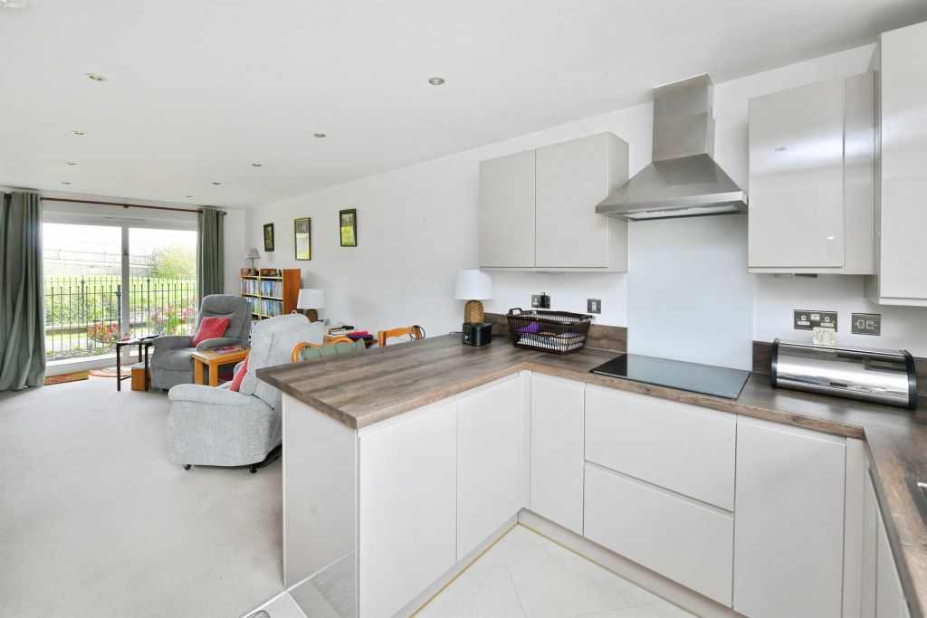 Additional image 7 of 2 bed flat for saleCauseway View, Plymouth PL9