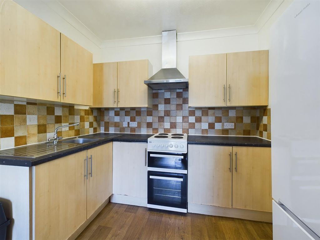 Property photo 2 of 14 Cam02534G0-Pr0434-Still004.Jpg