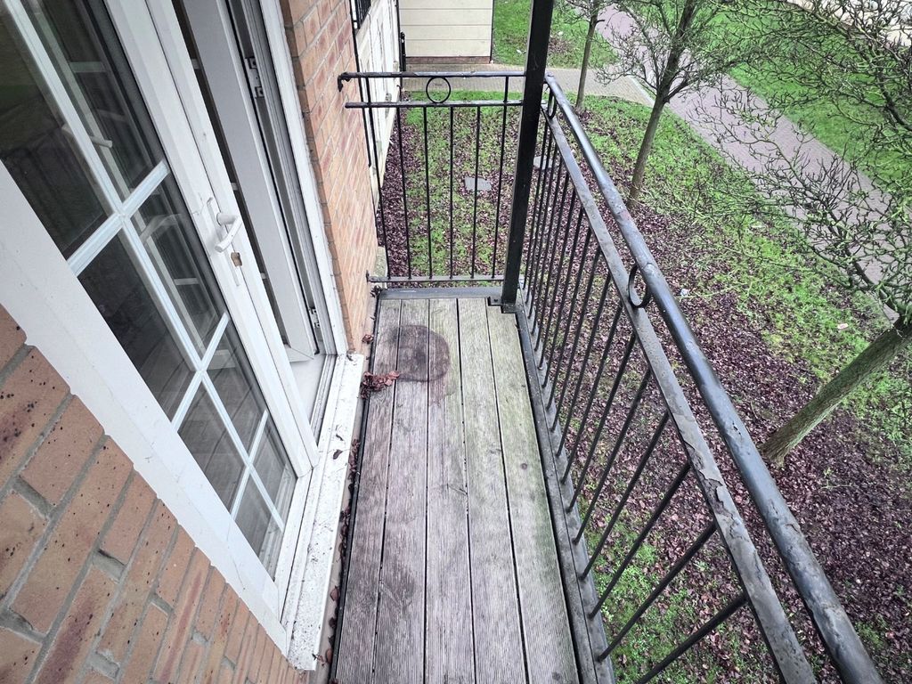 Property photo 2 of 17 Media Image 01