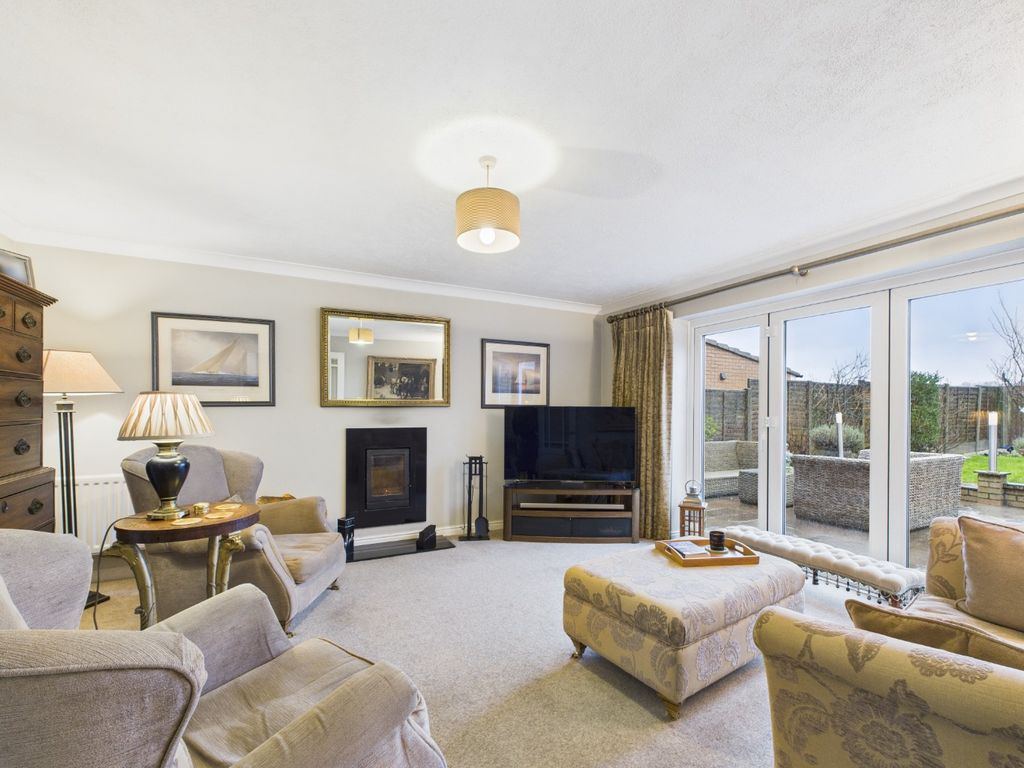 Property photo 2 of 36 4177393