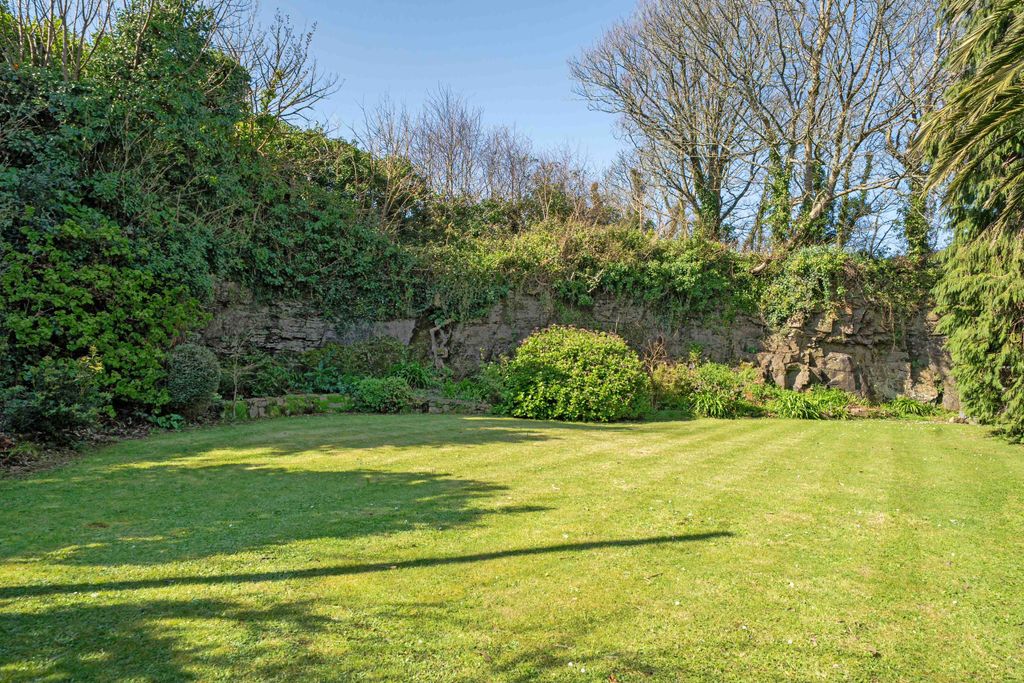 Property photo 2 of 22 Photo 2