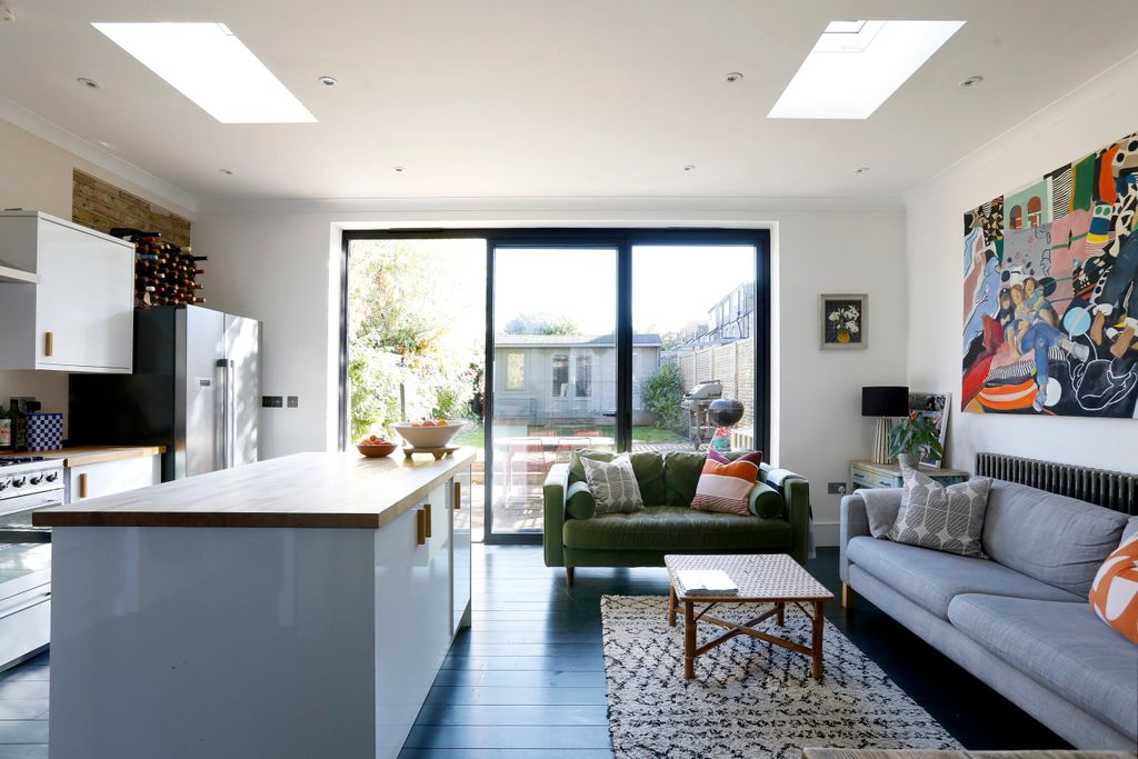 Property photo 3 of 16