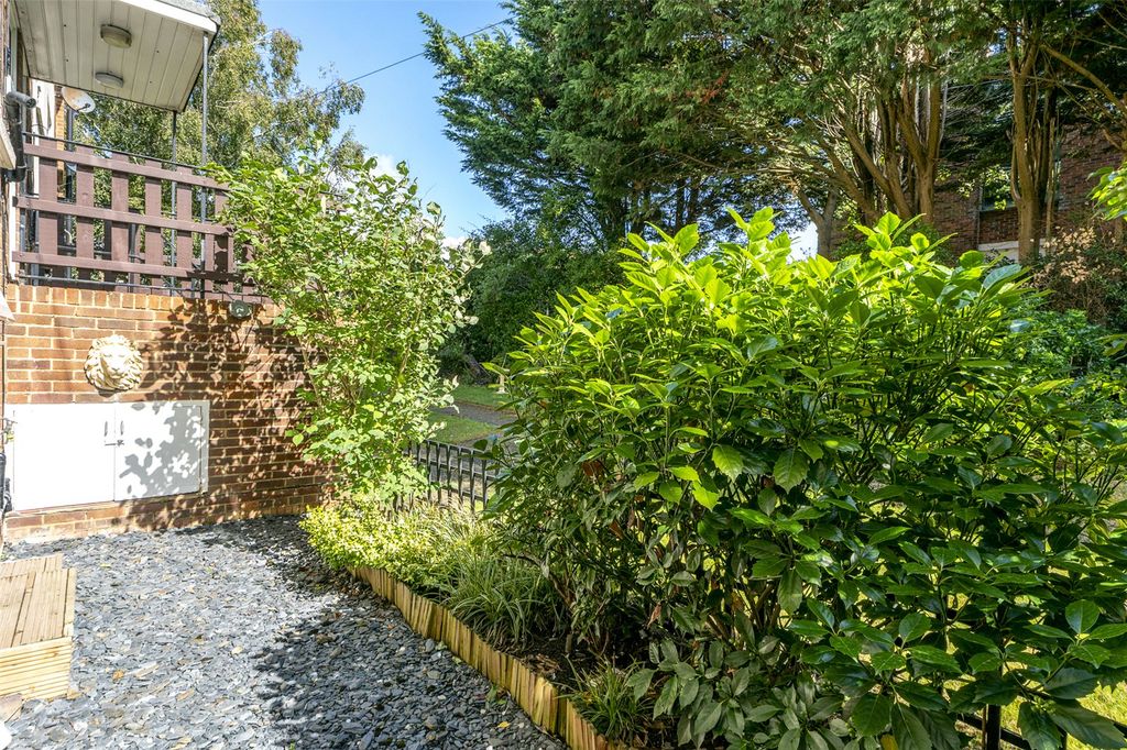 Property photo 2 of 14 Picture No. 19