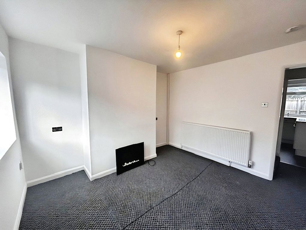 Property photo 2 of 9 Picture No. 07