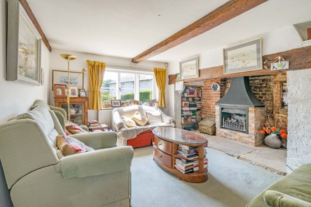 Property photo 2 of 15 Sitting Room