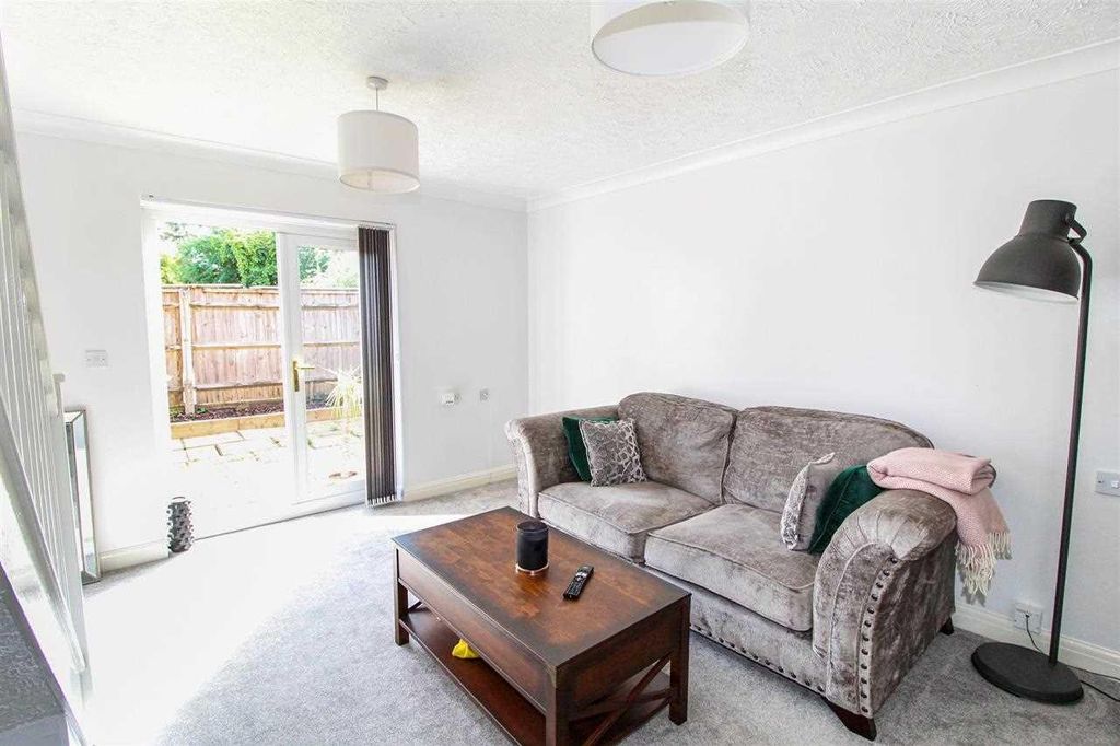 Property photo 3 of 11
