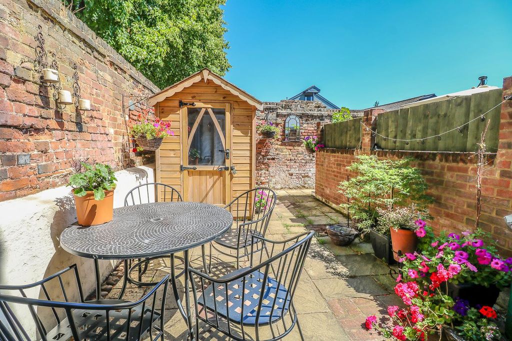 Property photo 3 of 13