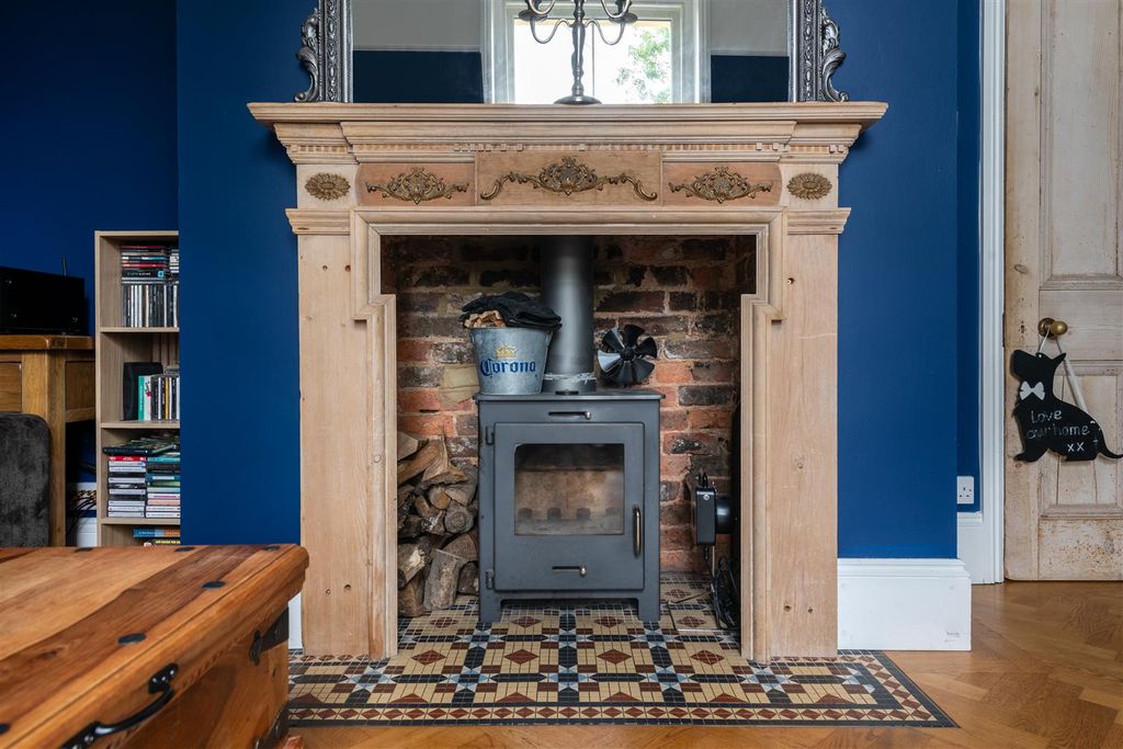 Property photo 3 of 31 1 Broadbridge Cottages Internals-2.Jpg