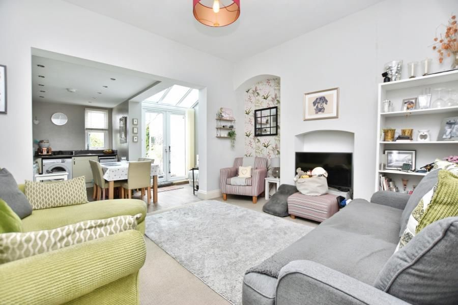 Property photo 3 of 18