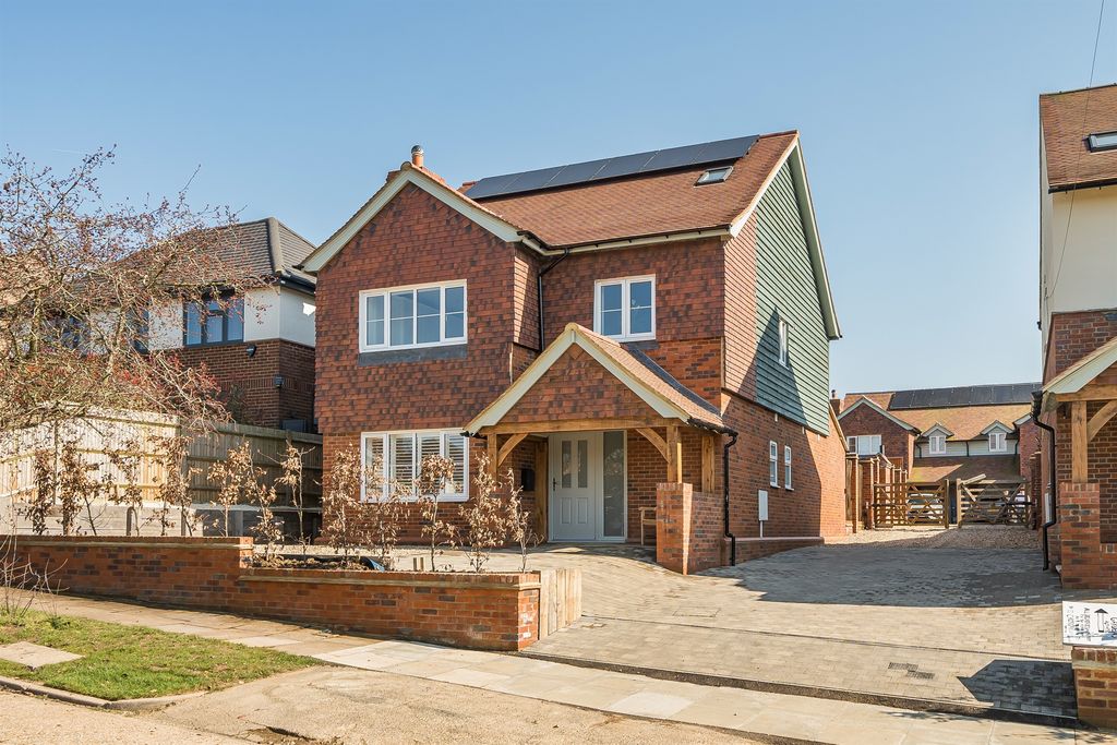 Property photo 1 of 23