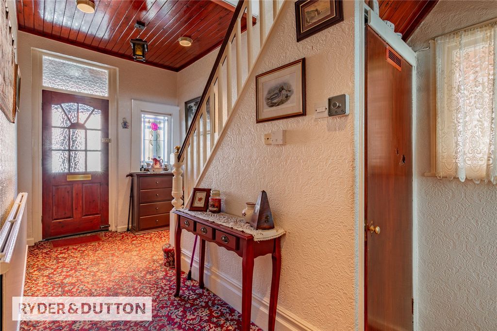 Property photo 2 of 21 Hall