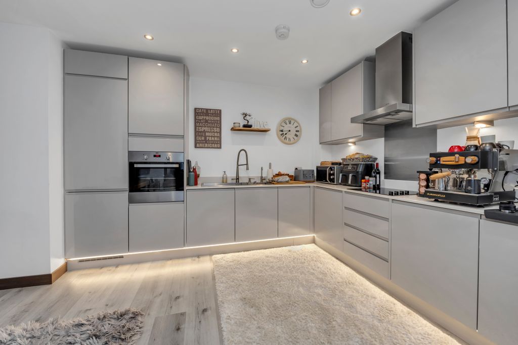 Property photo 3 of 10 Dcp_6291