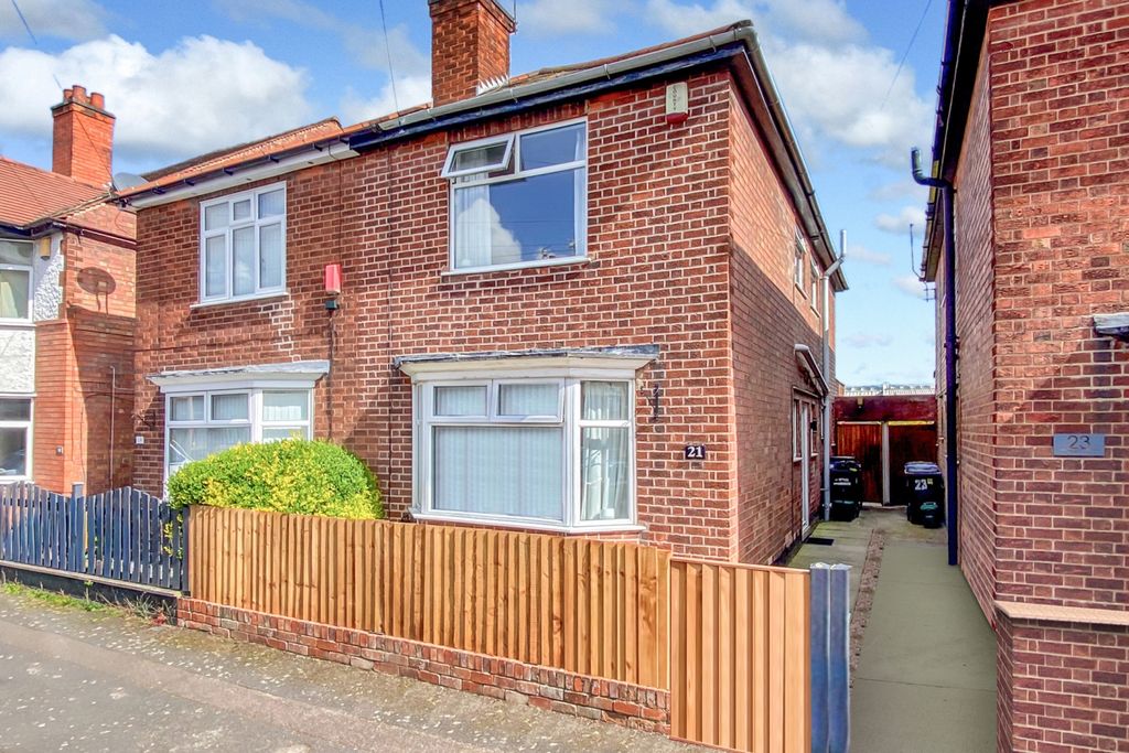 Property photo 1 of 17 Img_6933