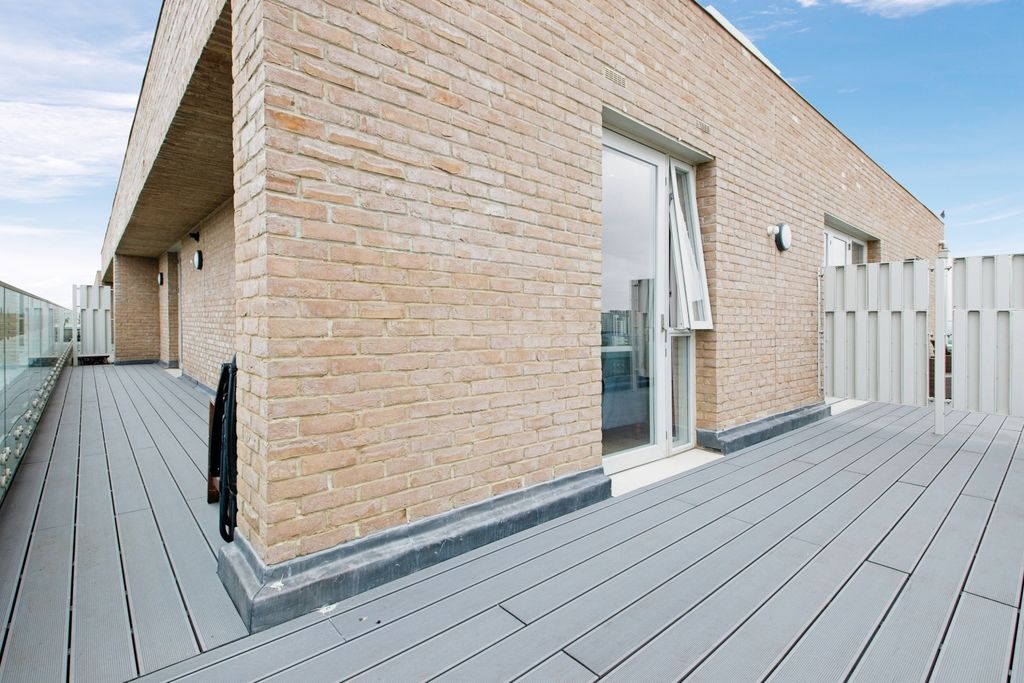Property photo 2 of 15 Kennard