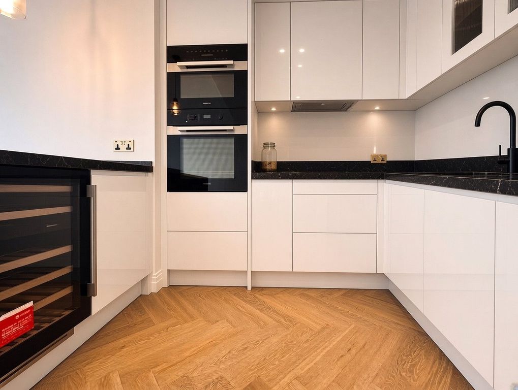 Property photo 3 of 4 Picture No. 01