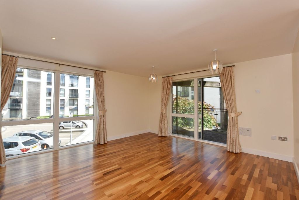 Property photo 3 of 7