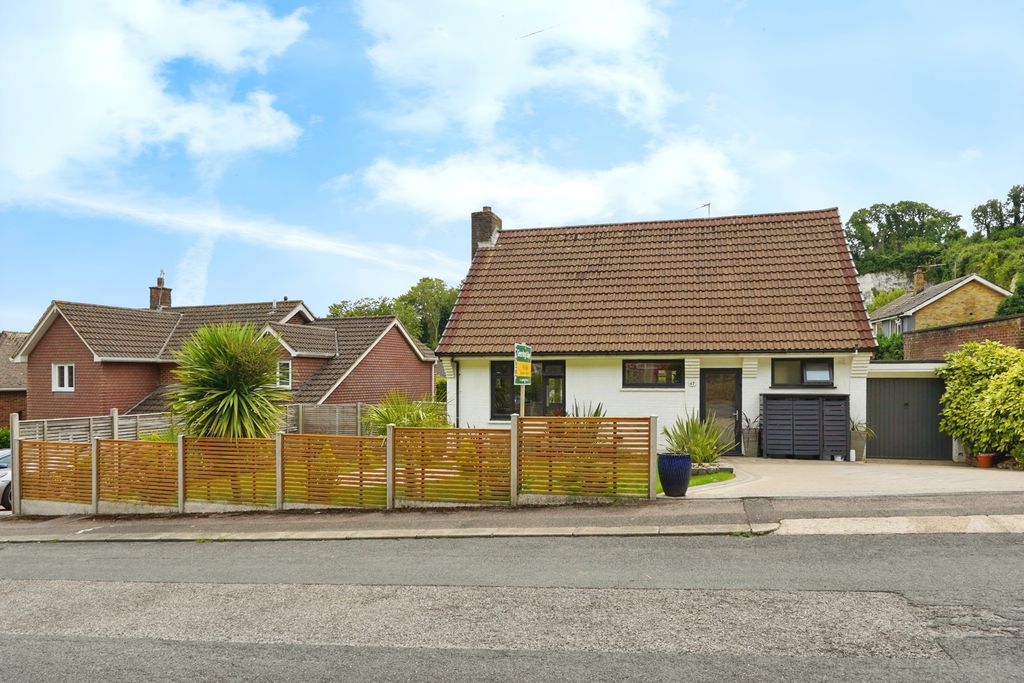 Property photo 1 of 19 Photo