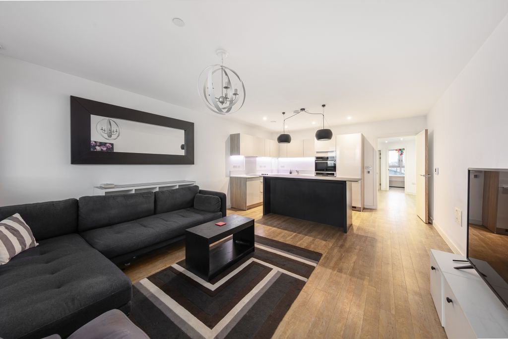 Property photo 1 of 18 094A9641