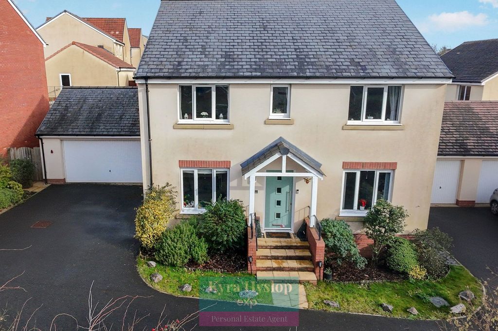 Property photo 1 of 25