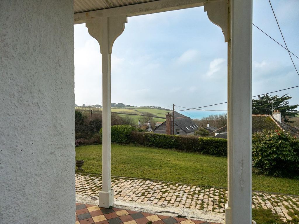Property photo 3 of 48 Parc Wollas, Mullion-10.Jpg