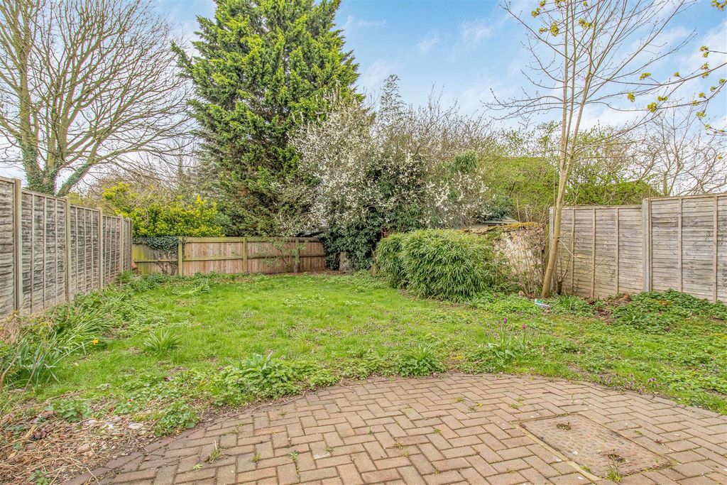 Property photo 3 of 16 14_77974-1.Jpg