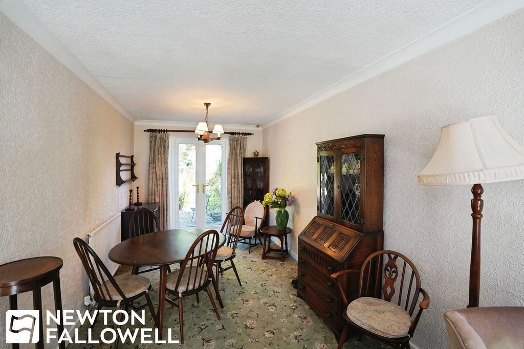 Property photo 3 of 11