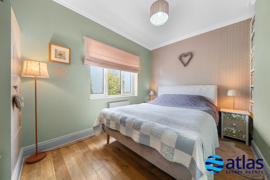 Property photo 3 of 24 Bedroom