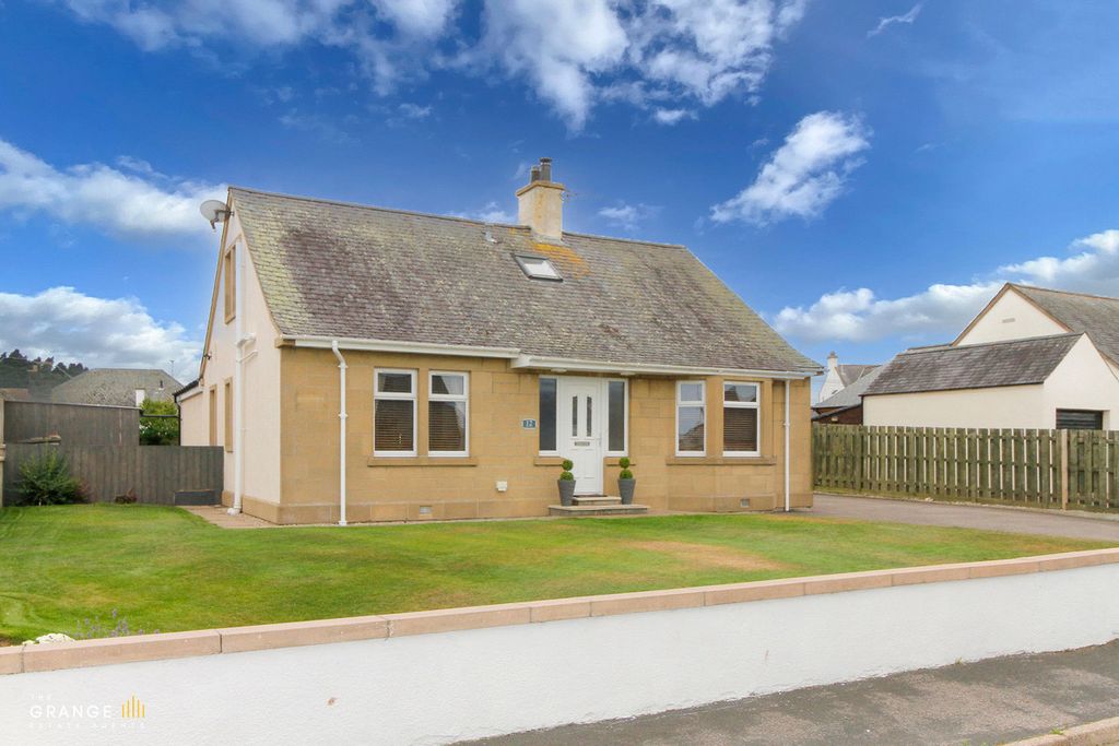 Property photo 1 of 42
