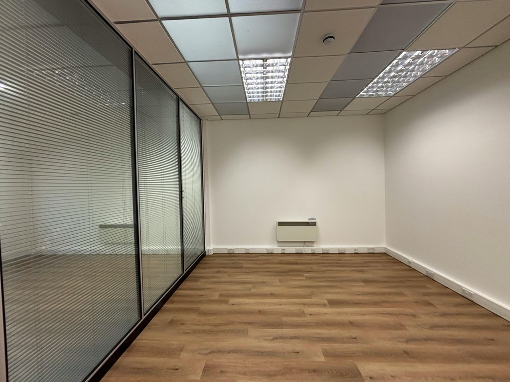 Property photo 3 of 8 Img_2455.Jpg