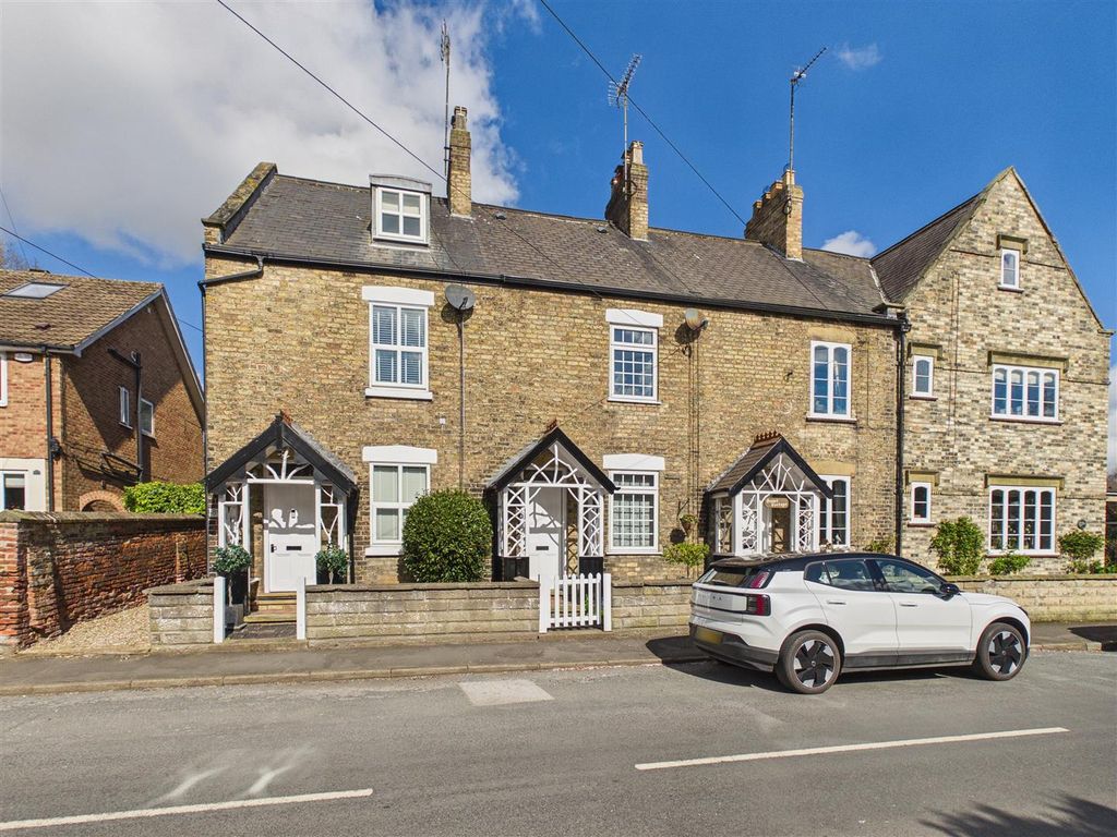 Property photo 1 of 18 Front