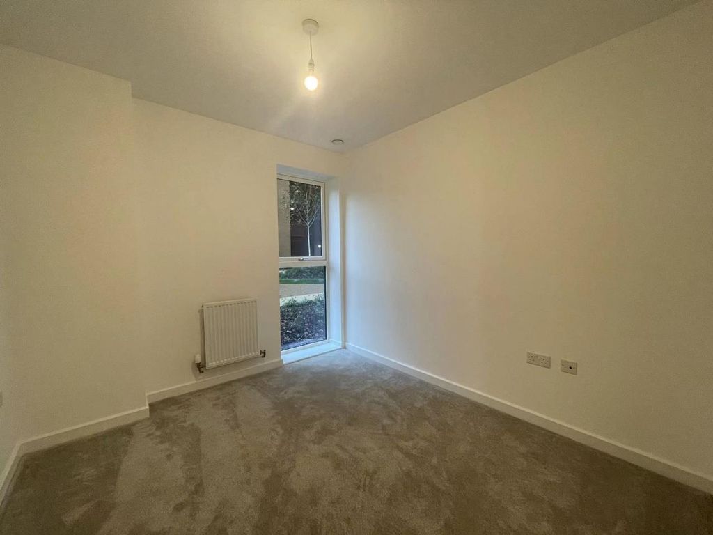Property photo 3 of 6