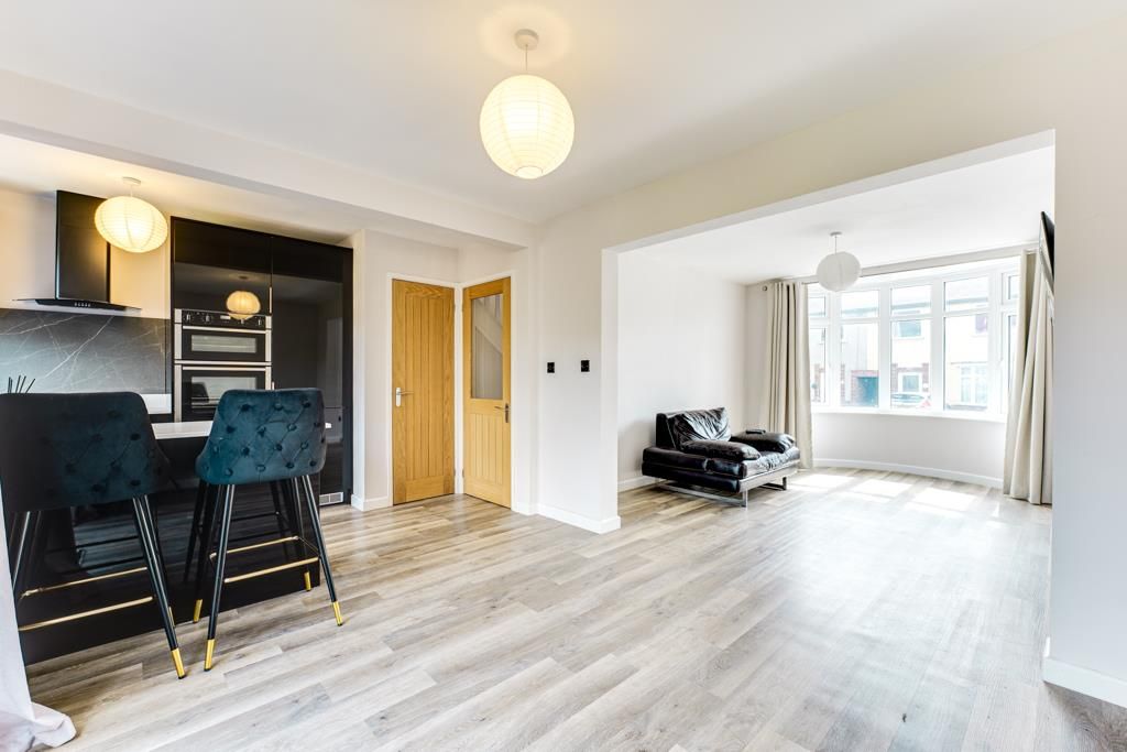 Property photo 2 of 28 17 Kipling Road, Kettering-24.Jpg