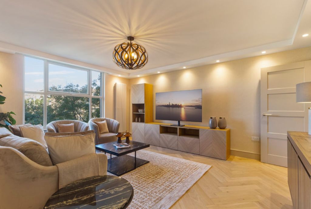 Property photo 3 of 12 Photo 3