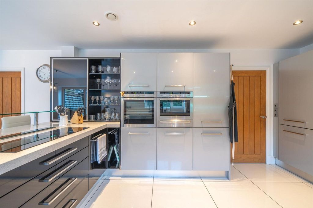 Additional image 16 of 4 bed detached house for saleHaywards Close, Glossop SK13