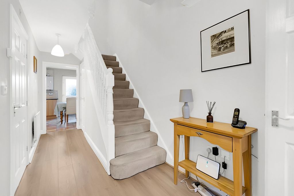 Property photo 3 of 27 4349114