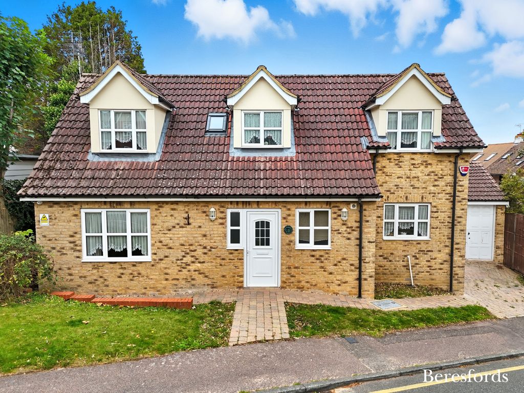 Property photo 1 of 19 Picture No. 01