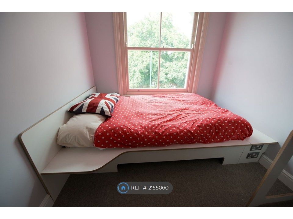 Property photo 3 of 14 Bedroom 1