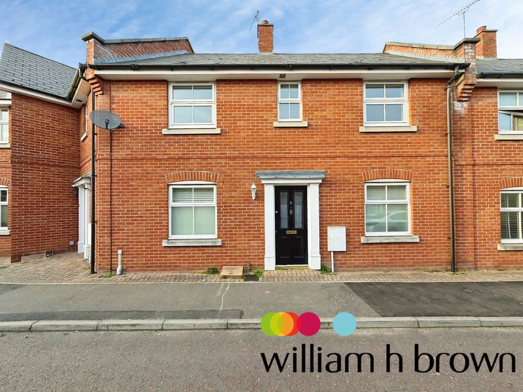 Property photo 2 of 10 Front