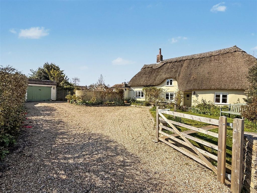 Property photo 1 of 16 Front Aspect