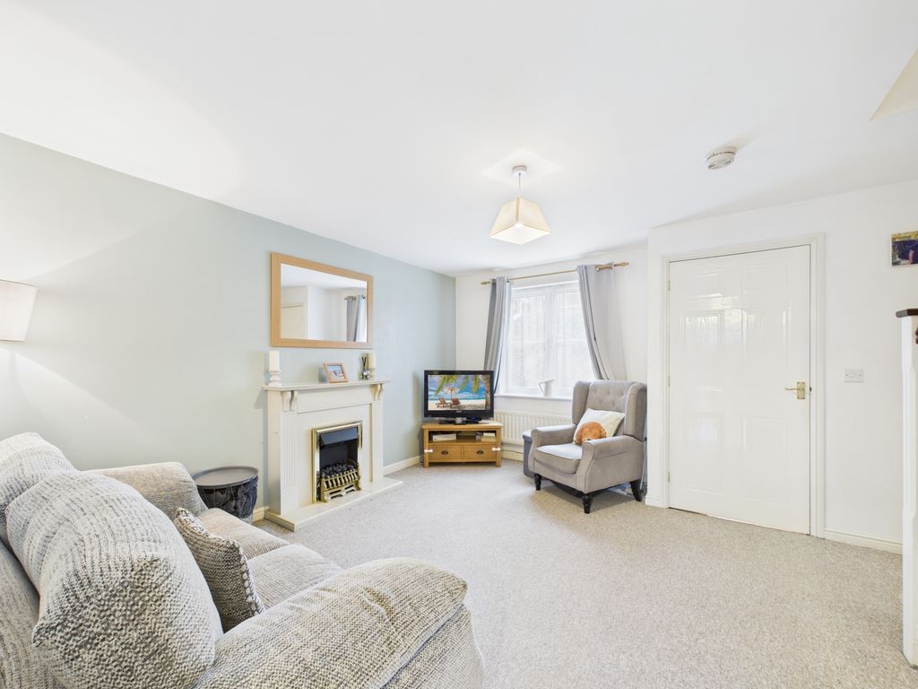 Property photo 2 of 25 Cam02023G0-Pr0173-Still012