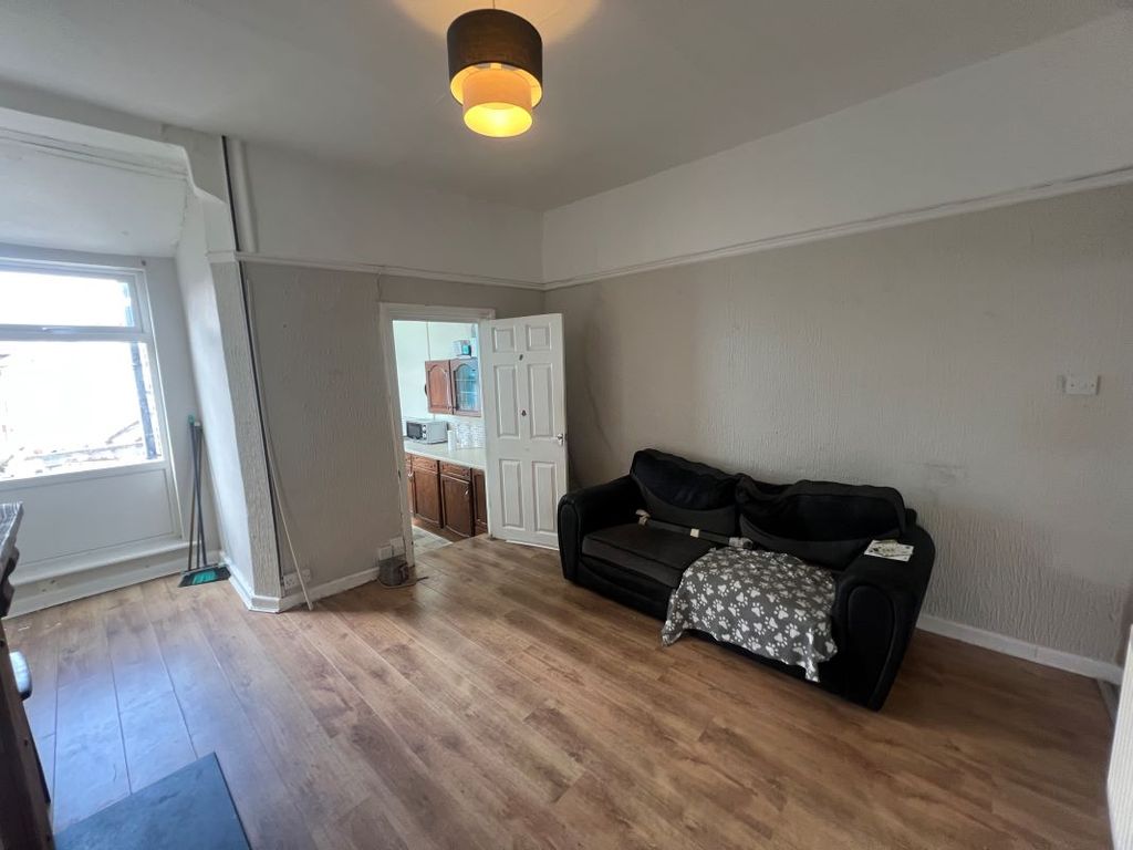 Property photo 3 of 24