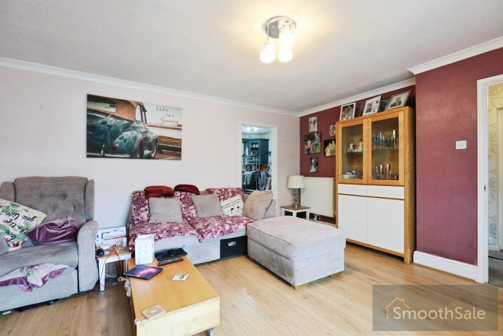 Property photo 3 of 27